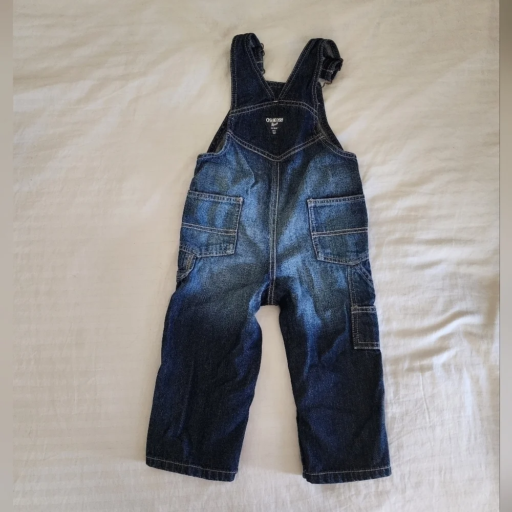 Oshkosh B'gosh Toddler Carpenter Style Baggy Denim Overalls size 18-24 Months